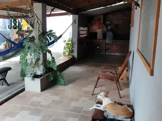 Casa com 286m² 2 quartos e 2 banheiros, à venda, no bairro Tijuco Preto em Caçapava