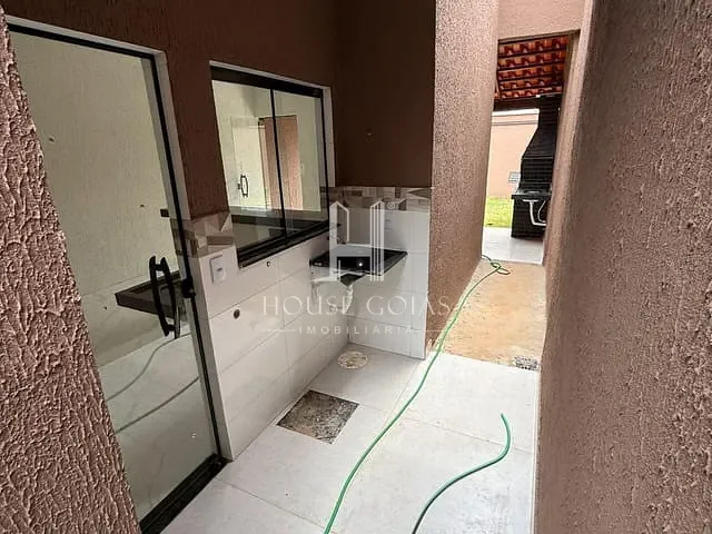 Casa com 115m² 2 quartos e 2 banheiros, à venda, no bairro Residencial Buena Vista III em Goiânia