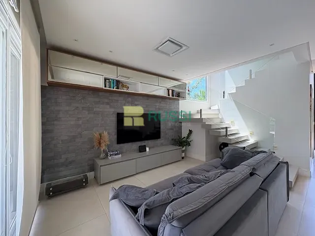 Casa com 490m² 4 quartos e 5 banheiros, à venda, no bairro Condomínio Residencial Alphaville II em São José dos Campos