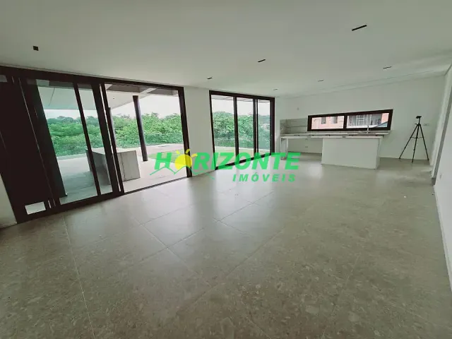 Casa com 350m² 4 quartos e 5 banheiros, à venda, no bairro urbanova em São José dos Campos