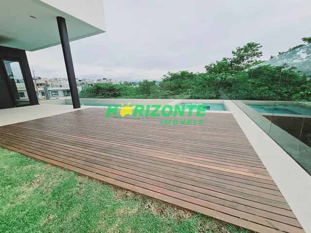 Casa com 350m² 4 quartos e 5 banheiros, à venda, no bairro urbanova em São José dos Campos