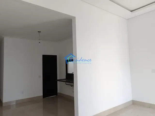Casa 2 quartos e 2 banheiros, à venda, no bairro Parque Residencial Sabiás em Indaiatuba