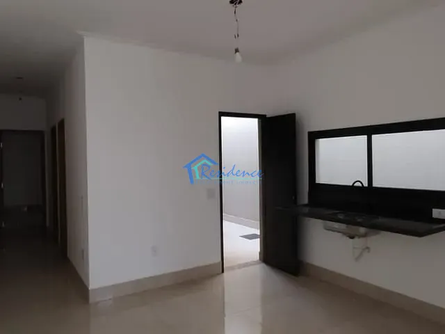Casa 2 quartos e 2 banheiros, à venda, no bairro Parque Residencial Sabiás em Indaiatuba