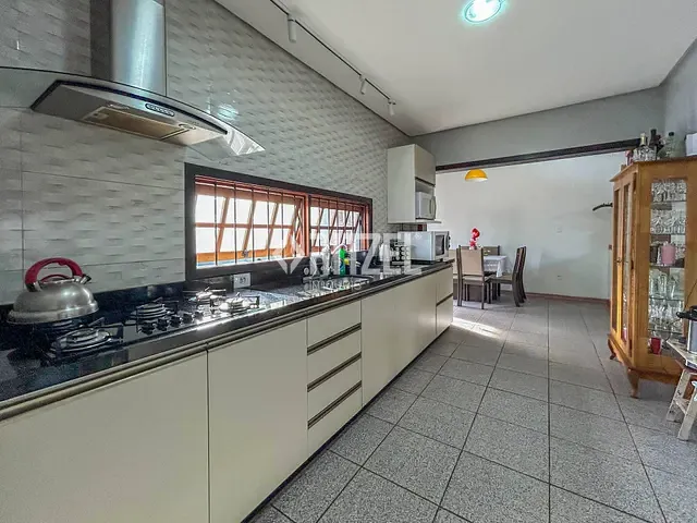 Casa 4 quartos e 4 banheiros, à venda, no bairro Ouro Branco em Novo Hamburgo