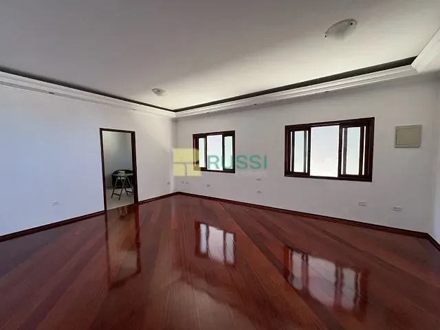 Casa 3 quartos e 4 banheiros, à venda, no bairro Urbanova em São José dos Campos