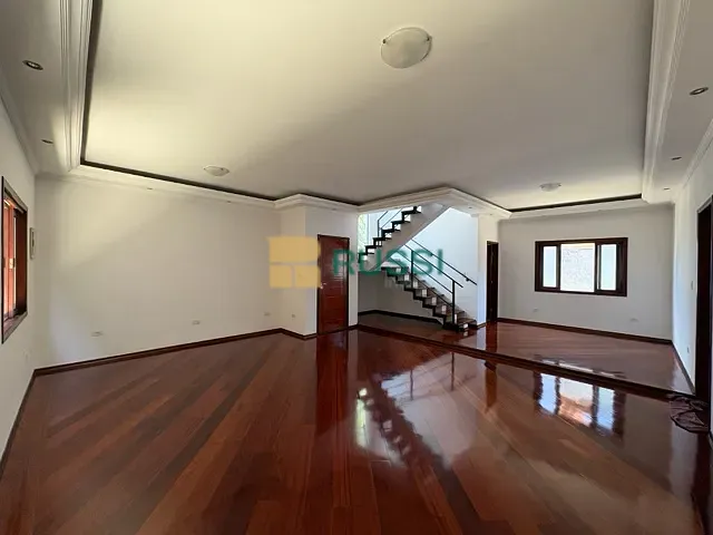 Casa 3 quartos e 4 banheiros, à venda, no bairro Urbanova em São José dos Campos