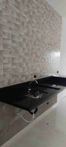 Casa 2 quartos e 1 banheiro, à venda, no bairro Loteamento Residencial e Comercial Araguaia em Pindamonhangaba