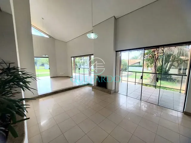 Casa com 1650m² 4 quartos e 7 banheiros, para alugar, no bairro Recanto do Salto em Londrina