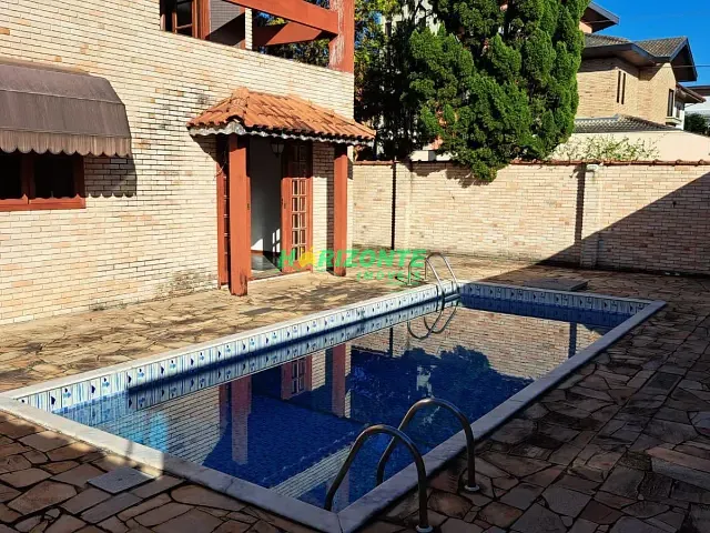 Casa com 360m² 4 quartos e 5 banheiros, à venda, no bairro Urbanova em São José dos Campos