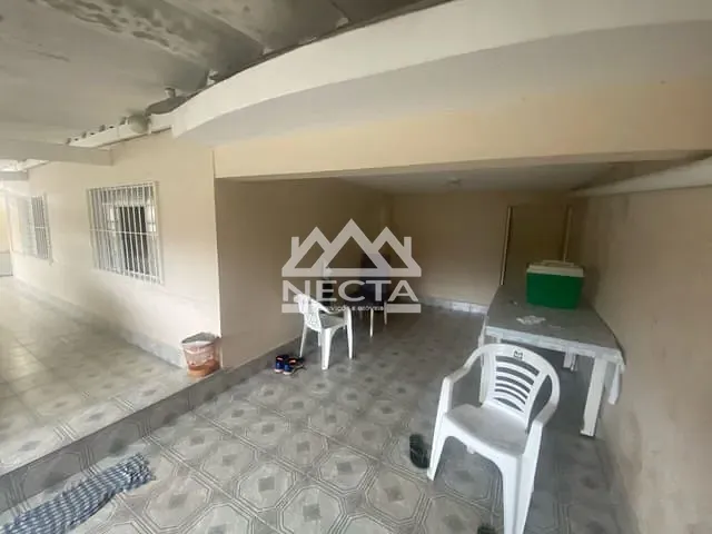 Casa com 144m² 2 quartos e 2 banheiros, à venda, no bairro Indaiá em Caraguatatuba