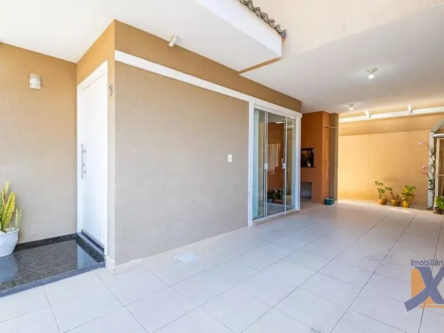 Casa com 116m² 3 quartos e 3 banheiros, à venda, no bairro Barreirinha em Curitiba