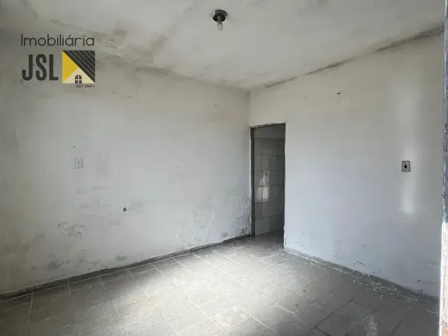 Casa 2 quartos e 1 banheiro, à venda, no bairro Parque Residencial Nova Caçapava em Caçapava