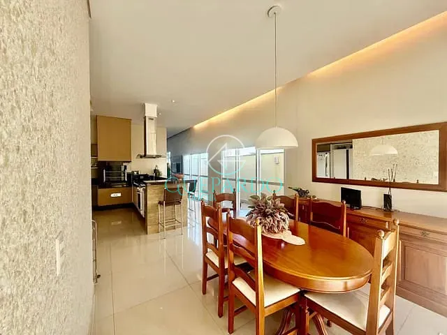 Casa com 360m² 3 quartos e 2 banheiros, à venda, no bairro Residencial José Lázaro Gouvea em Londrina