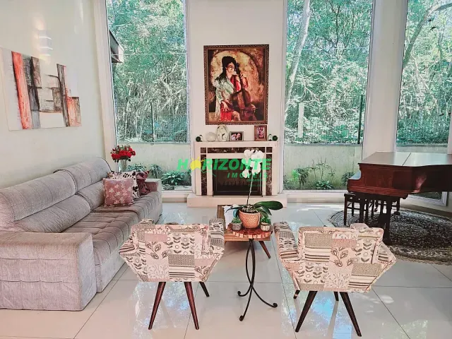 Casa com 455m² 4 quartos e 7 banheiros, à venda, no bairro Urbanova em São José dos Campos