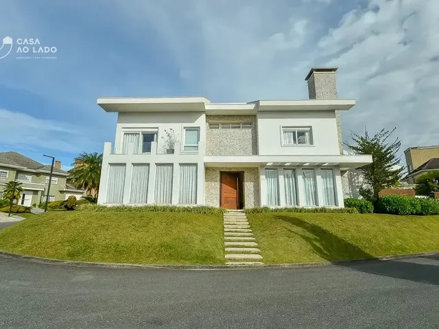 Casa com 629m² 4 quartos e 8 banheiros, para alugar, no bairro Campo Comprido em Curitiba