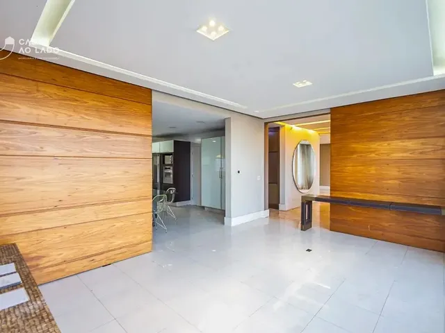 Casa com 629m² 4 quartos e 6 banheiros, para alugar, no bairro Campo Comprido em Curitiba