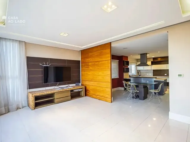 Casa com 629m² 4 quartos e 6 banheiros, para alugar, no bairro Campo Comprido em Curitiba