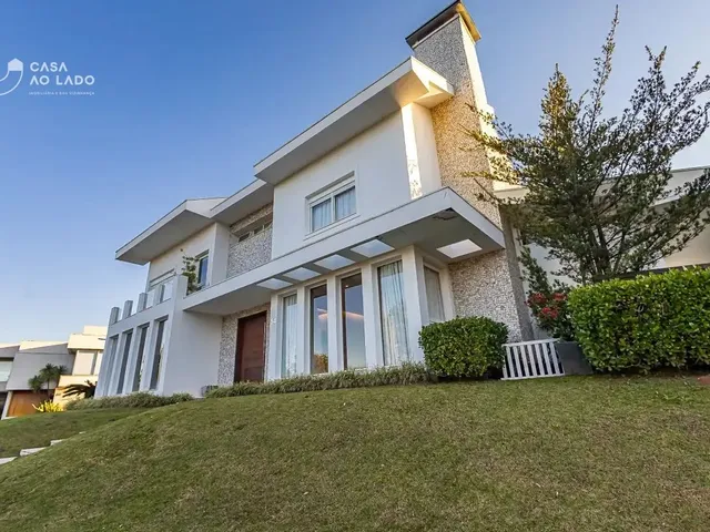 Casa com 629m² 4 quartos e 6 banheiros, para alugar, no bairro Campo Comprido em Curitiba