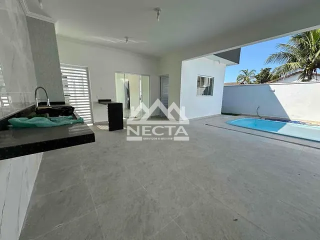 Casa com 360m² 3 quartos e 2 banheiros, à venda, no bairro Jardim do Sol em Caraguatatuba