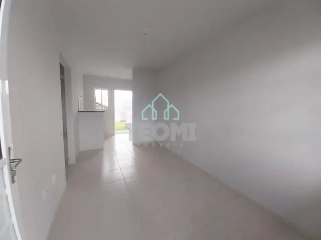 Casa 2 quartos e 1 banheiro, para alugar, no bairro Distrito Industrial do Una II em Taubaté