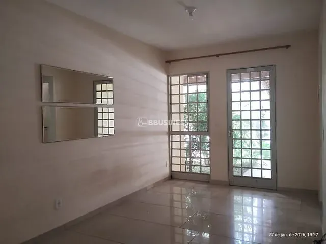Casa com 230m² 3 quartos e 2 banheiros, à venda, no bairro Tijuco Preto em Vargem Grande Paulista
