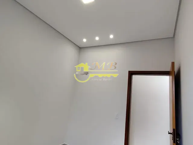 Casa com 200m² 3 quartos e 2 banheiros, à venda, no bairro Jardim Bom Sucesso em Indaiatuba