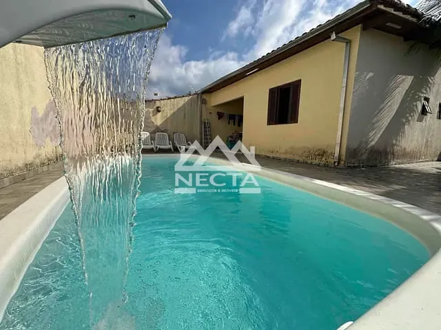 Casa com 262m² 3 quartos e 2 banheiros, à venda, no bairro Capricórnio II em Caraguatatuba