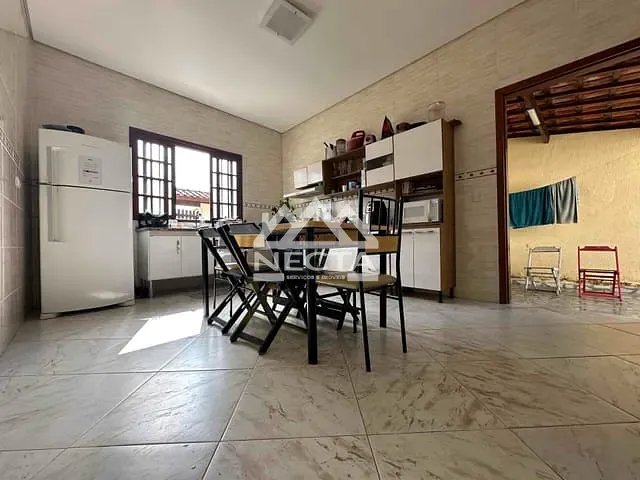 Casa com 262m² 3 quartos e 2 banheiros, à venda, no bairro Capricórnio II em Caraguatatuba