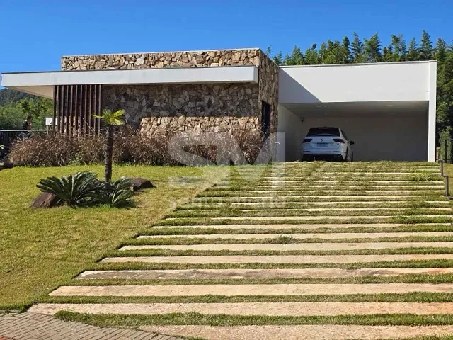Casa 3 quartos e 3 banheiros, à venda, no bairro Espelho das Águas em Chapecó
