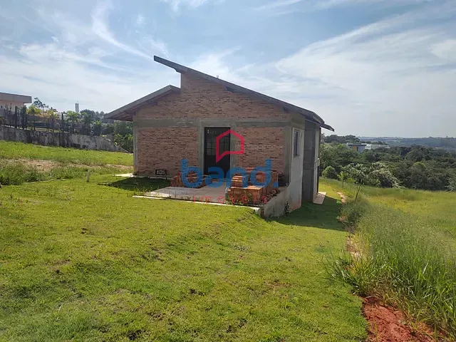 Casa 2 quartos e 3 banheiros, à venda, no bairro Village Porto Feliz em Porto Feliz