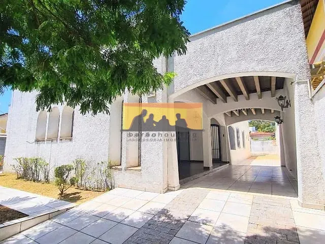 Casa com 450m² 3 quartos e 4 banheiros, à venda, no bairro Cidade Universitária em Campinas