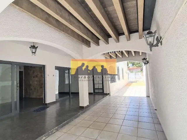 Casa com 450m² 3 quartos e 4 banheiros, à venda, no bairro Cidade Universitária em Campinas