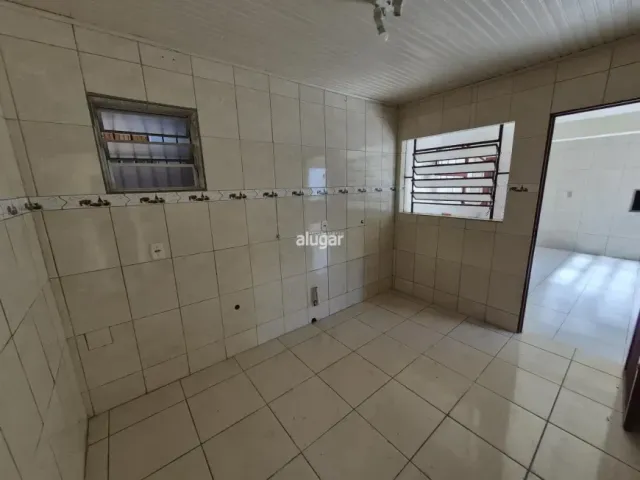 Casa 5 quartos e 2 banheiros, à venda, no bairro Santa Catarina em Caxias do Sul