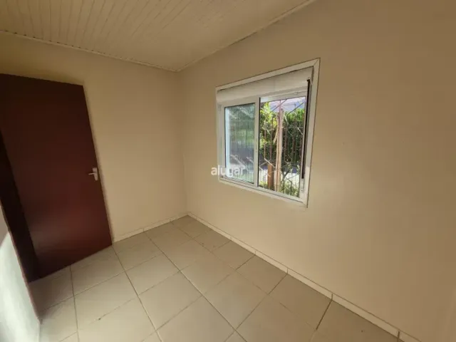 Casa 5 quartos e 2 banheiros, à venda, no bairro Santa Catarina em Caxias do Sul