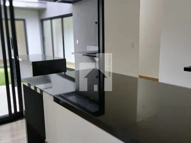 Casa com 307m² 3 quartos e 5 banheiros, à venda, no bairro Jardim Quintas das Videiras em Jundiaí
