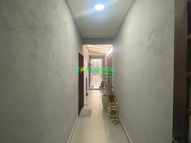 Casa com 150m² 3 quartos e 1 banheiro, à venda, no bairro Jardim Petrópolis em São José dos Campos
