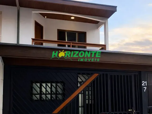 Casa com 150m² 3 quartos e 1 banheiro, à venda, no bairro Jardim Petrópolis em São José dos Campos