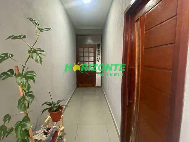 Casa com 150m² 3 quartos e 1 banheiro, à venda, no bairro Jardim Petrópolis em São José dos Campos