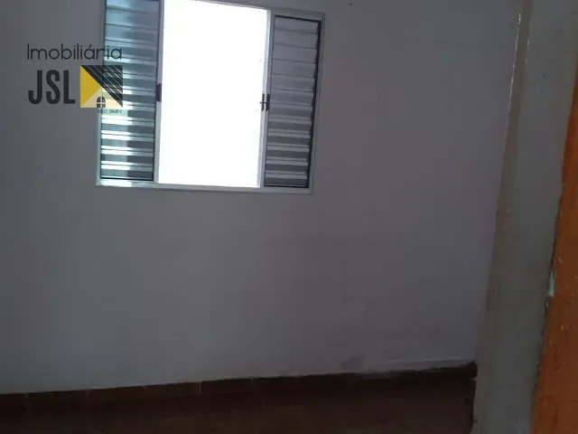 Sobrado 4 quartos e 3 banheiros, à venda, no bairro Vila Santos em Caçapava