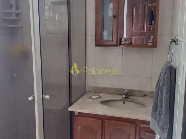 Casa com 360m² 4 quartos e 3 banheiros, à venda, no bairro Parque Senhor do Bonfim em Taubaté