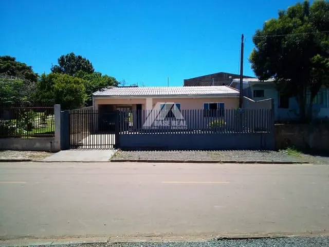 Casa com 360m² 2 quartos e 1 banheiro, à venda, no bairro Industrial em Guarapuava