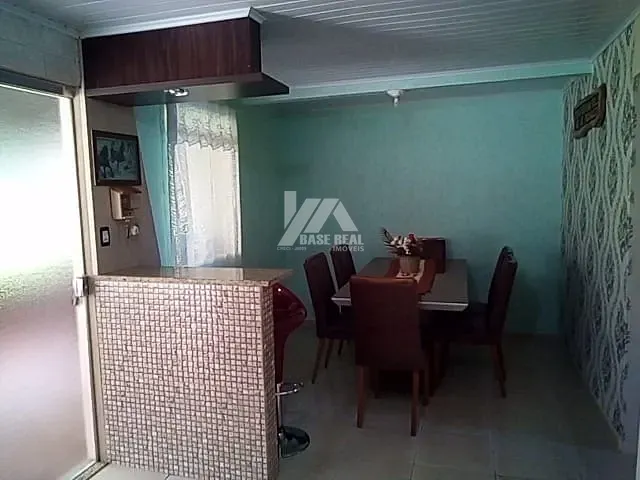Casa com 360m² 2 quartos e 1 banheiro, à venda, no bairro Industrial em Guarapuava