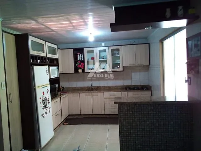 Casa com 360m² 2 quartos e 1 banheiro, à venda, no bairro Industrial em Guarapuava