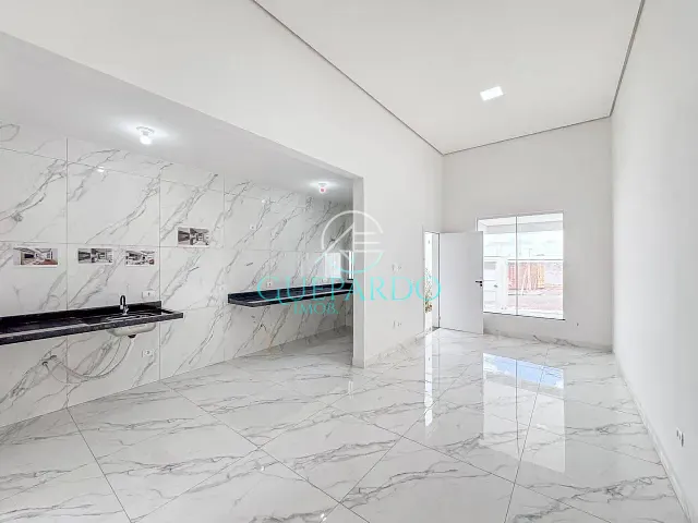 Casa com 150m² 3 quartos e 2 banheiros, à venda, no bairro Colúmbia em Londrina