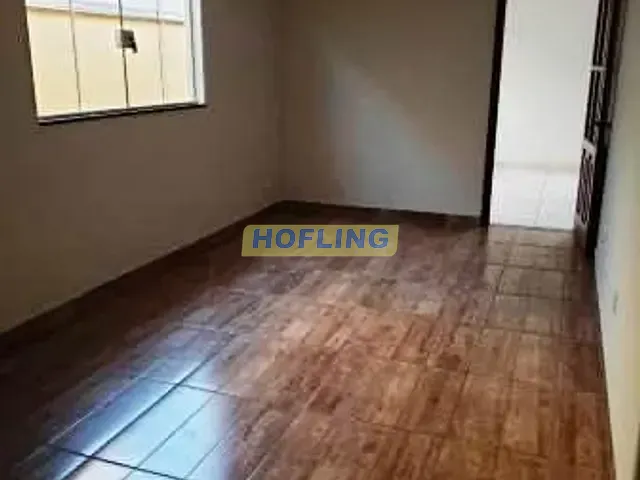 Casa com 160m² 2 quartos e 1 banheiro, para alugar, no bairro Centro em Rio Claro