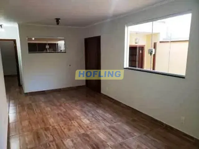Casa com 160m² 2 quartos e 1 banheiro, para alugar, no bairro Centro em Rio Claro