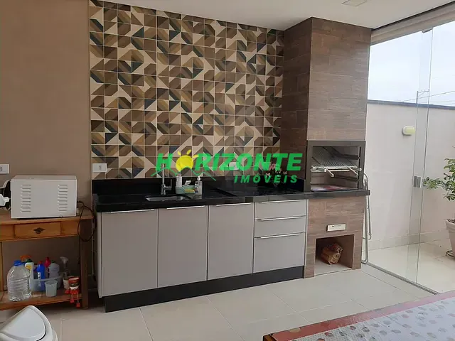 Casa com 250m² 3 quartos e 3 banheiros, à venda, no bairro Urbanova em São José dos Campos