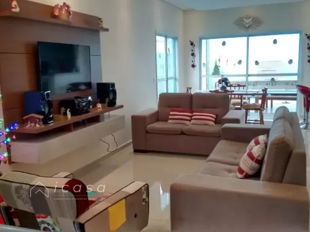 Casa com 250m² 2 quartos e 3 banheiros, à venda, no bairro Piedade em Caçapava