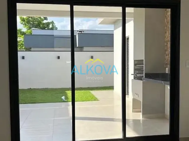 Casa com 300m² 3 quartos e 2 banheiros, à venda, no bairro Condomínio Terras do Vale em Caçapava