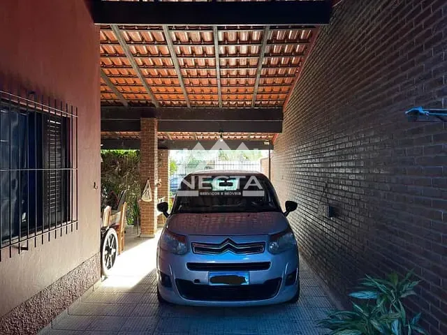 Casa com 286m² 3 quartos e 2 banheiros, à venda, no bairro Indaiá em Caraguatatuba